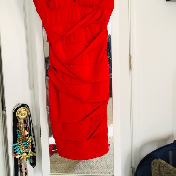 Bright Red Fancy/Valentines Dress - Picture 2 of 4